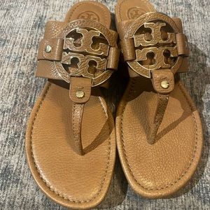 Tory Burch tan logo sandals worn a handful of times size 10